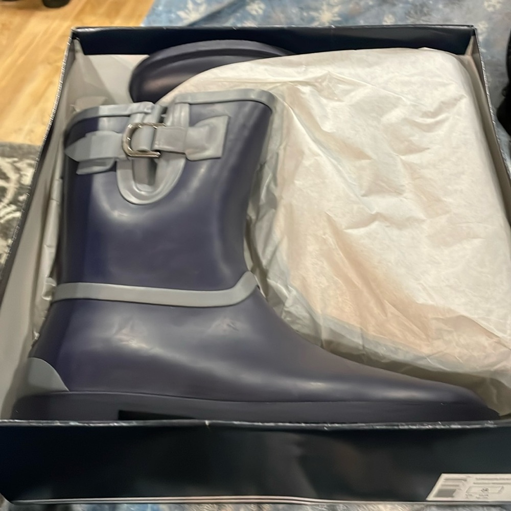 Never Worn Nautica Rain Boots
